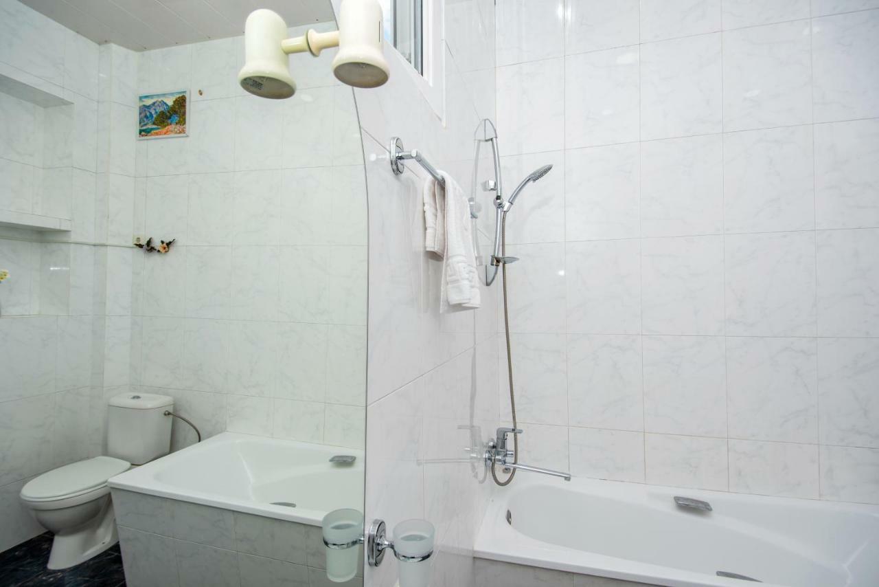 Lowell Hotel Tbilisi Eksteriør bilde