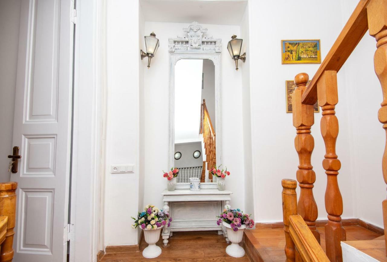 Lowell Hotel Tbilisi Eksteriør bilde